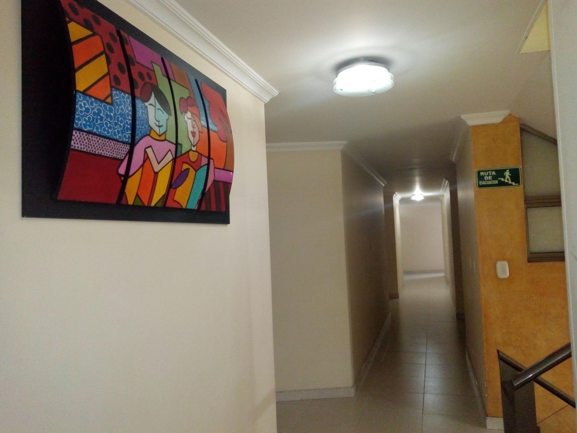 Hotel Ayenda Normandy Bogota Buitenkant foto